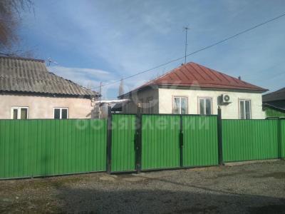 Продаю дом 7-ком. 100кв. м., этаж-1, 17-сот., стена саман, село Алексеевка улица Чапаева ( Базаркулова) дом №20.