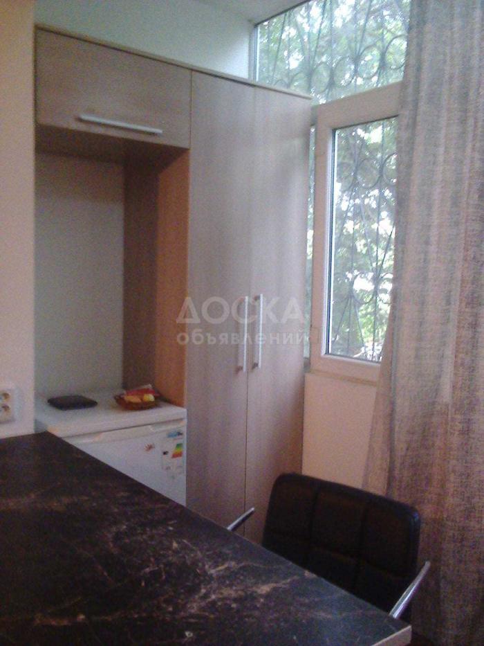 Продаю квартиру 1-ком., 36кв. м., этаж - 2/5, 5 мкрн, по Карла Марксу,