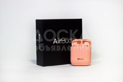 Беспроводные наушники Airbuds.(Копия оригиналов)
Bluetooth 5.0 соединение.Не светятся. Заряд Батареи 4 часа вместе с кейсом 20 часов! В трех цветах