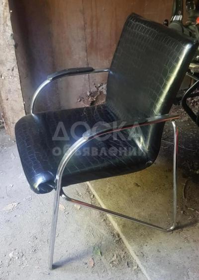 Продаю стулья