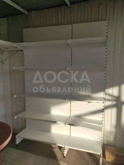 Продаю стеллажи металлические в хорошем состоянии