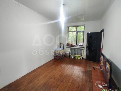 Продаю 2-комнатную квартиру, 45кв. м., этаж - 1/2, малдыбаева/ ахунбаева.