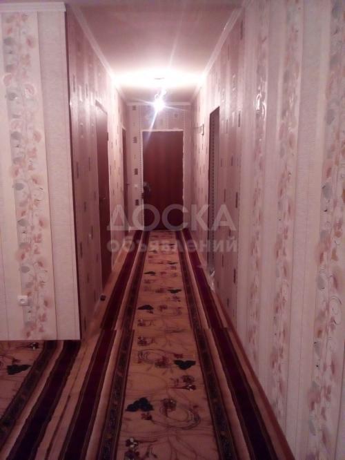 Продаю квартиру 2-ком., 72кв. м., этаж - 2/5, мкр.достук.