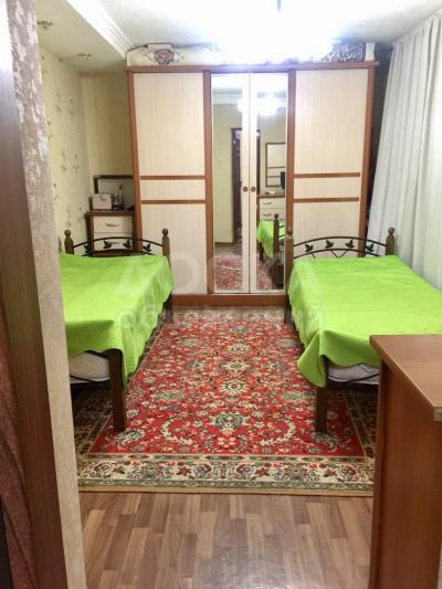 Продаю полдома 4-ком., 100кв. м., этаж-1, 4-сот., стена кирпич, Симферопольский пер. Дом 31.