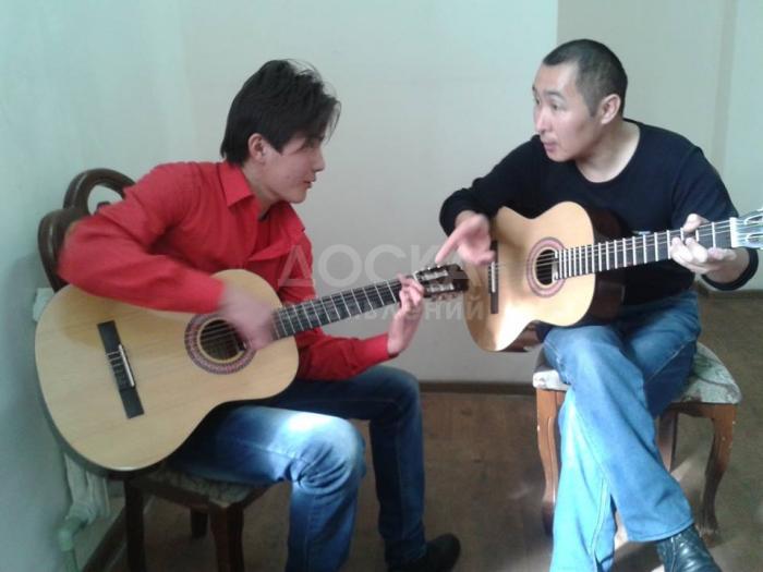 Научись играть на гитаре!