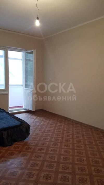 Продаю 2-комнатную квартиру, 48кв. м., этаж - 2/9, Токтогула/Гоголя.