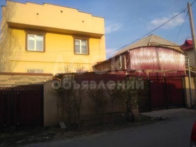 Продаю дом  150кв. м., этаж-3, 6.7-сот., стена кирпич, Кок-Джар.