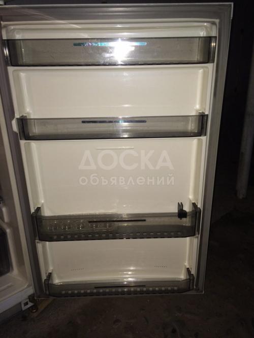 продаю холодильник LG