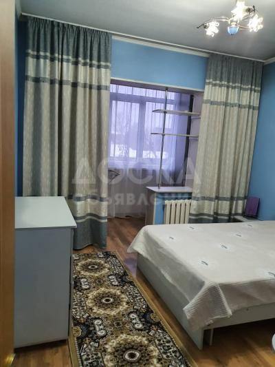 Продаю 2-комнатную квартиру, 52,6кв. м., этаж - 3/9, ул. Горького перс. Матросова.