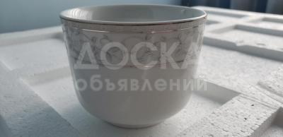 Фарфоровый сервиз на 12 персон, 102 предмета, Иран