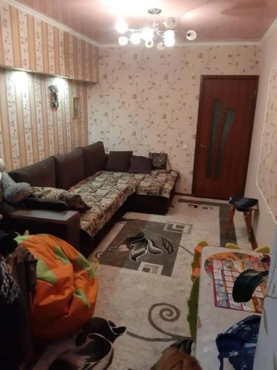 Срочно и дёшево продаю 2х комнатную квартиру