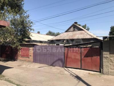 Продаю дом 5+постройка+ летняя кухня -ком. 100 м2 кв. м., этаж-1, 5.31 сотых -сот., стена кирпич, Кызыл-Аскер по проспекту Ден Сяопина .