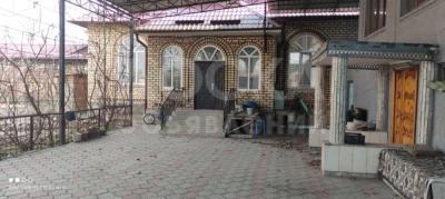 Продаю дом 10-ком. 400кв. м., этаж-2, 28-сот., стена кирпич, Т.Молдо/Щербакова.