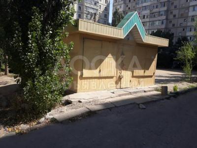 Продаю коммерческую недвижимость торговые помещения 15кв. м., Бишкек.