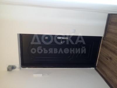 Продаю квартиру 3-ком., 62кв. м., этаж - 1/5, 10мкр.