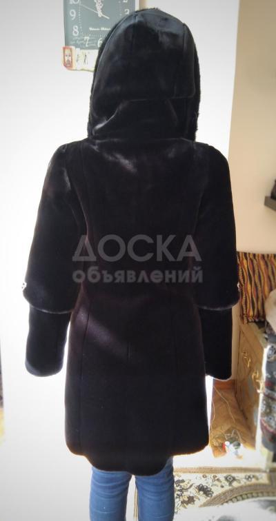 Стильная мутоновая шуба