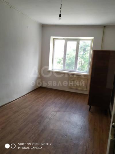 Продаю 1-комнатную квартиру, 20кв. м., этаж - 2/5, ул.Шота Руставелли / Айни.