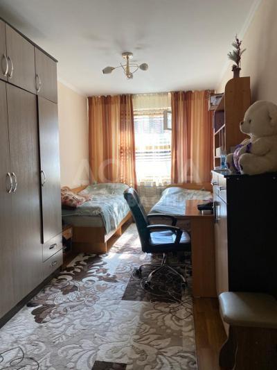 Продаю 3-комнатную квартиру, 65кв. м., этаж - 4/5, Калык Акиева Чокморова.