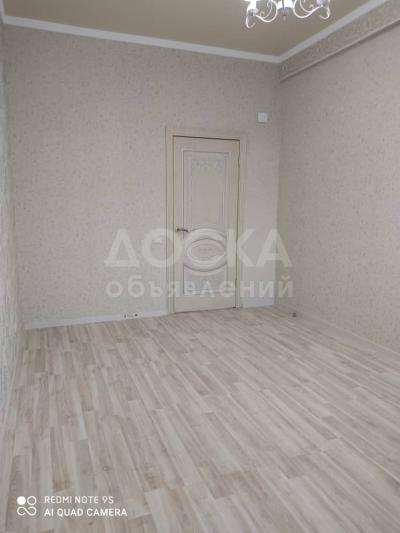 Продаю 2-комнатную квартиру, 70кв. м., этаж - 4/10, Искаеева.