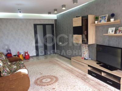 Продаю 3-комнатную квартиру, 98кв. м., этаж - 10/10, джал.