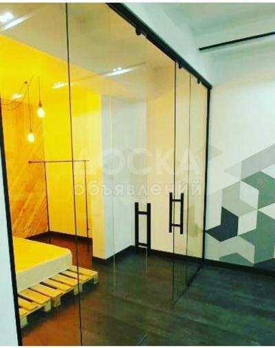 Современные перегородки из закаленного стекла