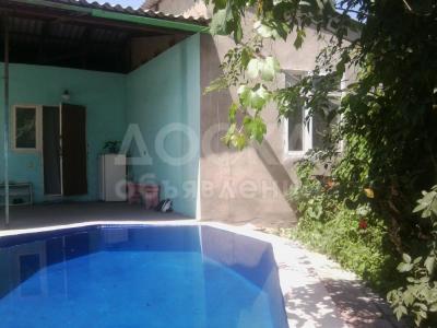 Продаю дом 3-ком., 55кв. м., этаж-1, 6-сот., стена кирпич, Кирпичный,Красный строитель..