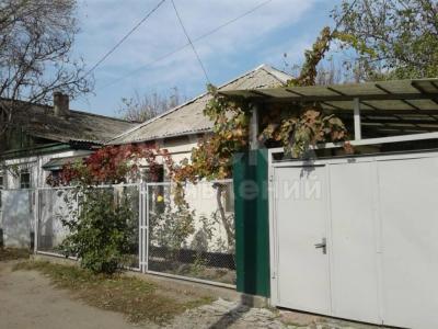 Продаю дом 4-ком., 1кв. м., этаж-1, 5-сот., стена кирпич, Чуй обл. больница.