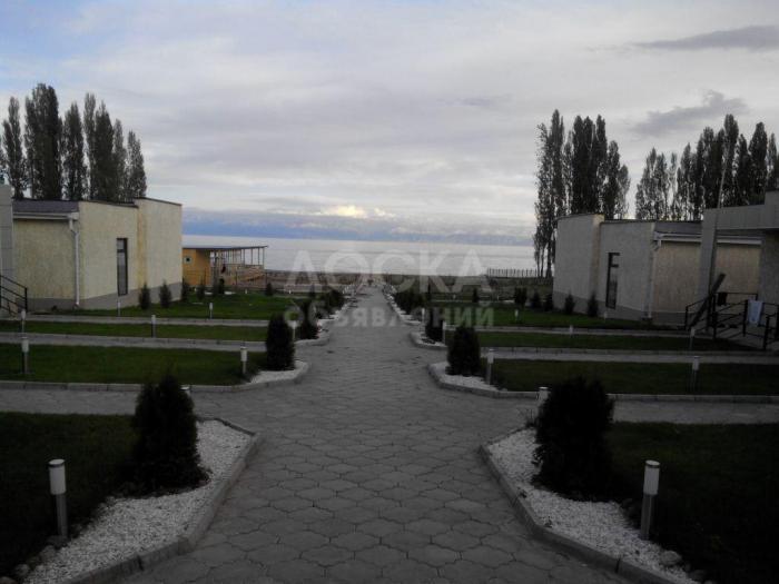 Продаю коммерческую недвижимость здания 1000кв. м., Иссык-Кульский район, село Корумду,