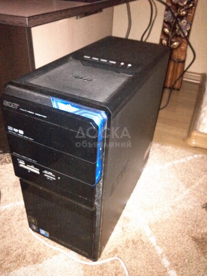 Intel core 2 quad 2.4 Ггц.