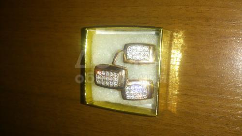 Очень срочно Продаю российские золотые комплекты