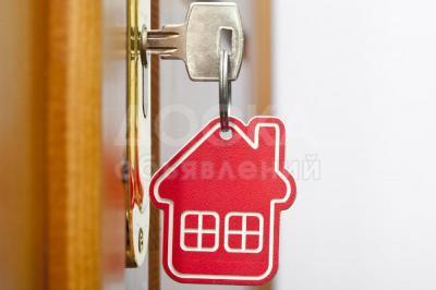 Продаю 1-комнатную квартиру, 36кв. м., этаж - 2/3, с. Ленинское.