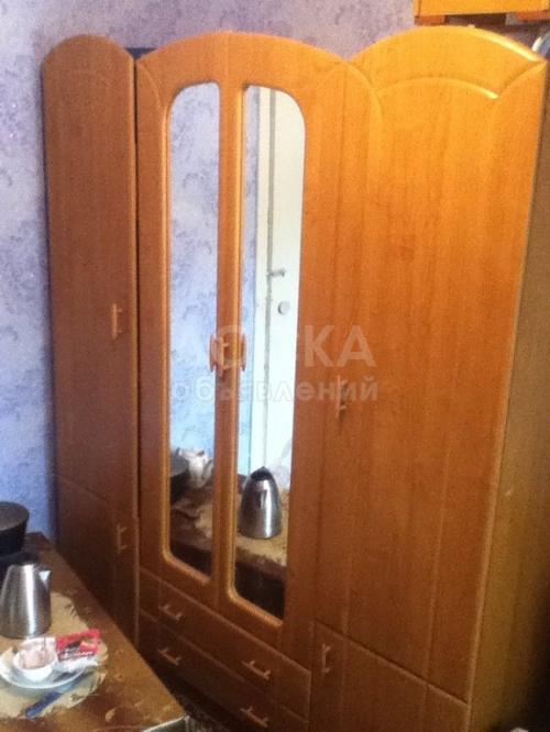 srochno! prodaui spalnyi garnitur komplekt bu