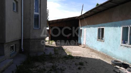 Продаю дом 8-ком., 296кв. м., этаж-2, 17.72-сот., стена кирпич, Ул. Калкагар 4. Ынтымак .