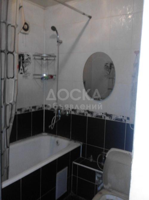 Продаю квартиру 2-ком., 44кв. м., этаж - 3/4, Ахунбаева . .