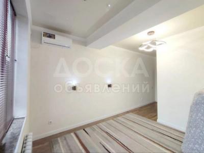 Продаю 3-комнатную квартиру, 73кв. м., этаж - 10/10, Абдымомунова/калыка Акиева .