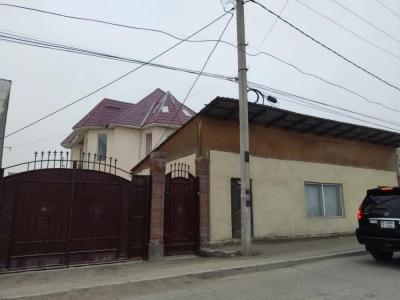 Продается двухэтажный дом 200м2 + помещение под бизнес в мкр.Учкун.