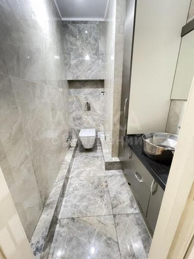 Продаю 3-комнатную квартиру, 140кв. м., этаж - 5/6, Грибоедова/Бакаева.