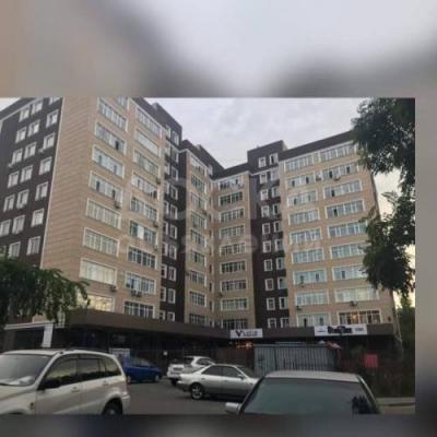 Продаю квартиру 3-ком., 120кв. м., этаж - 4/10, 5мкр.