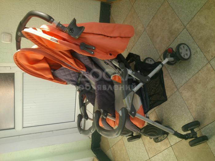 Коляска для двойняшек