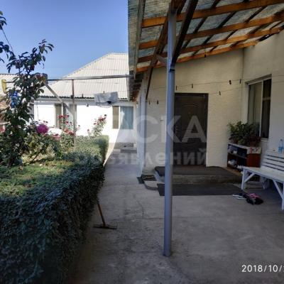 Продаю дом 5-ком. 120кв. м., этаж-1, 5-сот., стена кирпич, Курманалиева, 148.