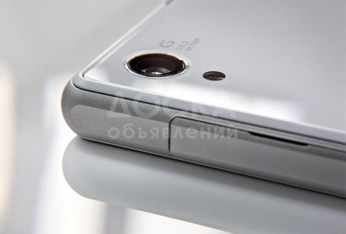 продаю Sony Xperia z1