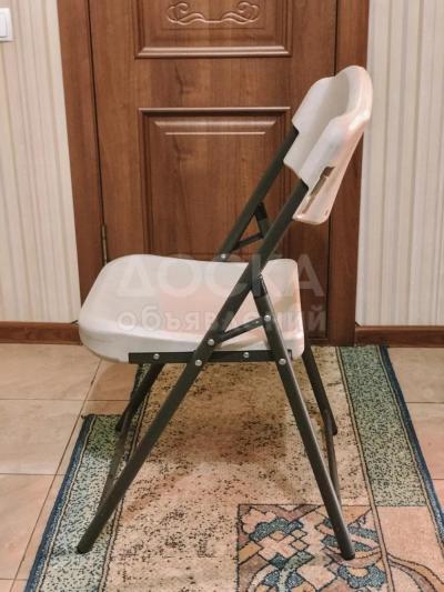 Продаю складные стулья