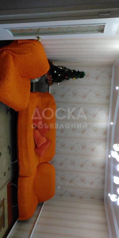 Продаю дом 5-ком. 75кв. м., этаж-2, 5-сот., стена кирпич, Кызыл-Аскер.