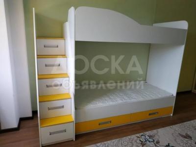 Двухъярусная кровать