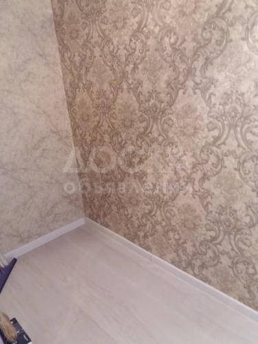 Продаю 2-комнатную квартиру, 43кв. м., этаж - 2/10, мкр Восток 5.