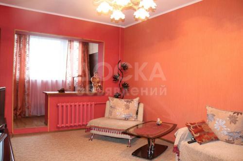 Продаю квартиру 3-ком., 64кв. м., этаж - 5/9, 6 микрорайон.