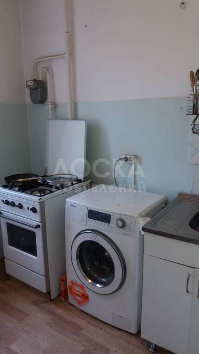 Продаю 1-комнатную квартиру, 1кв. м., этаж - 3/4, 3 мкр.