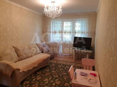 Продаю 3-комнатную квартиру, 58кв. м., этаж - 4/4, 8 мкрн.