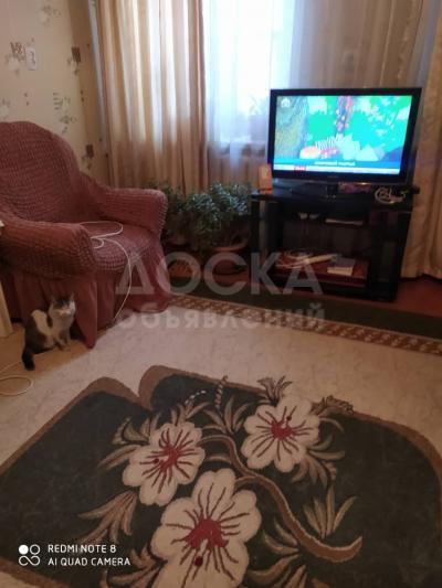 Продаю полдома 4-ком. 78.8кв. м., этаж-1, 3-сот., стена другое, район рынок Баят.