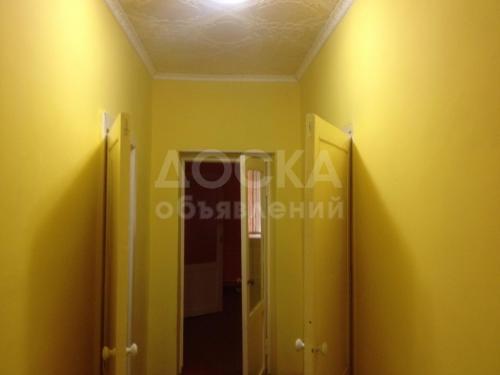 Продаю полдома, с подселением100кв. м., этаж-1, 1-сот., стена кирпич, c.Фрунзе ул.Страительноя 2/2,